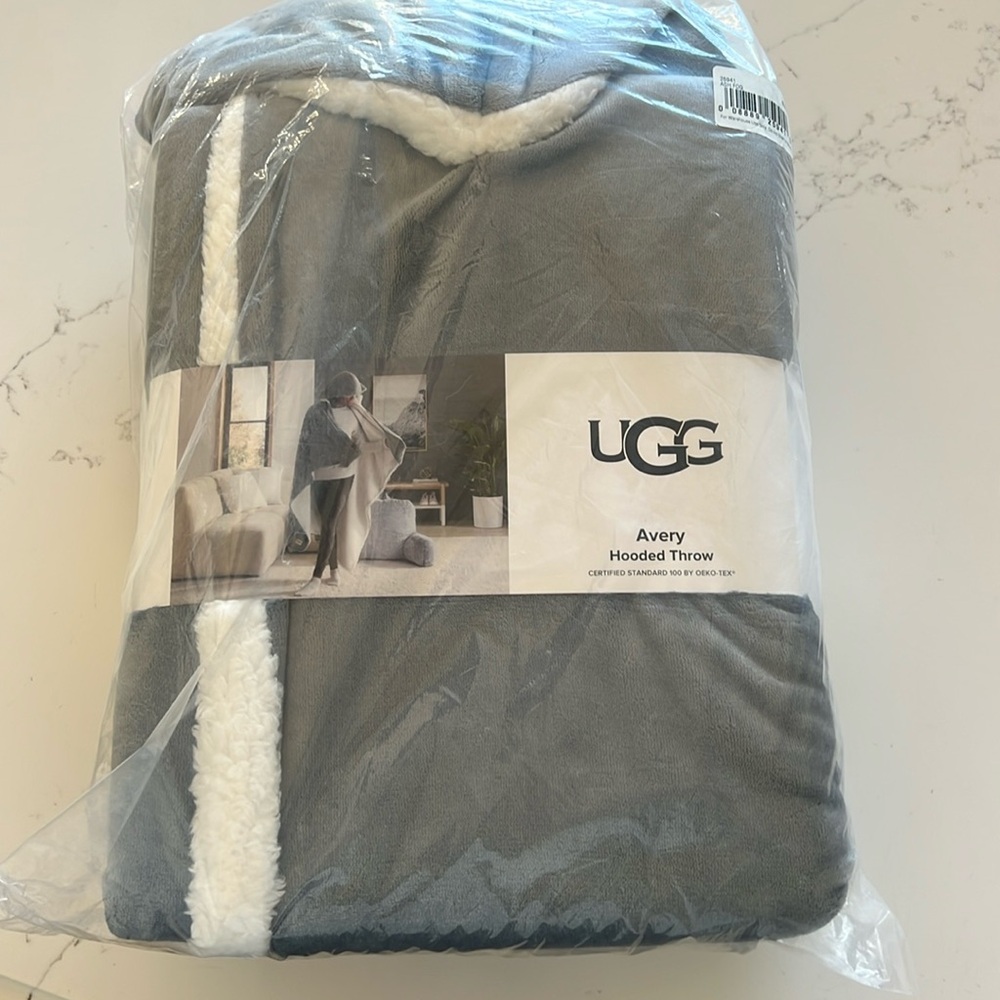 Hooded throw blanket